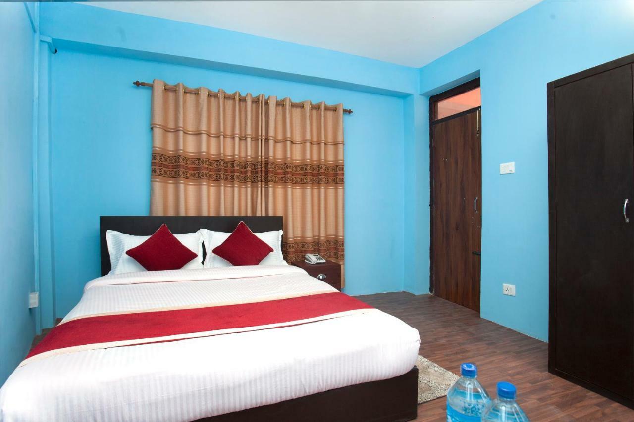 קטמנדו Hotel Crossroads מראה חיצוני תמונה