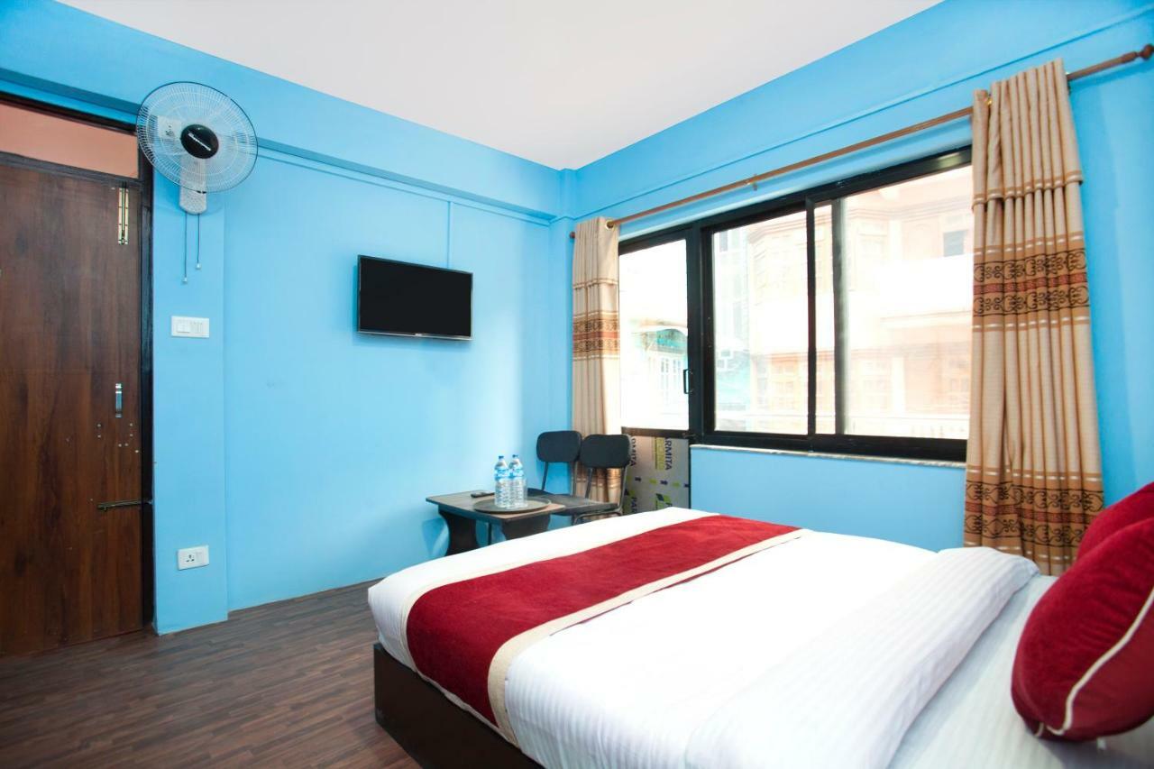 קטמנדו Hotel Crossroads מראה חיצוני תמונה