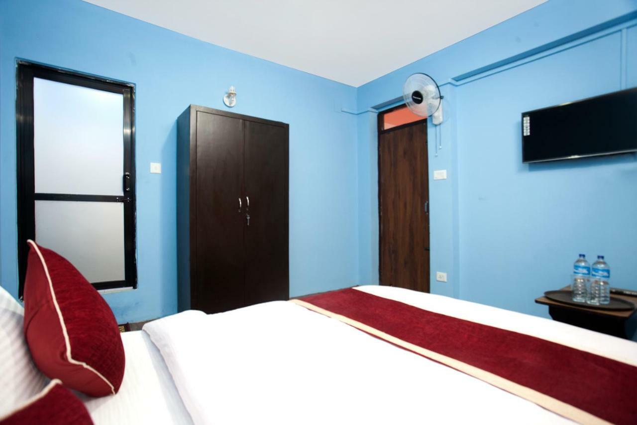 קטמנדו Hotel Crossroads מראה חיצוני תמונה