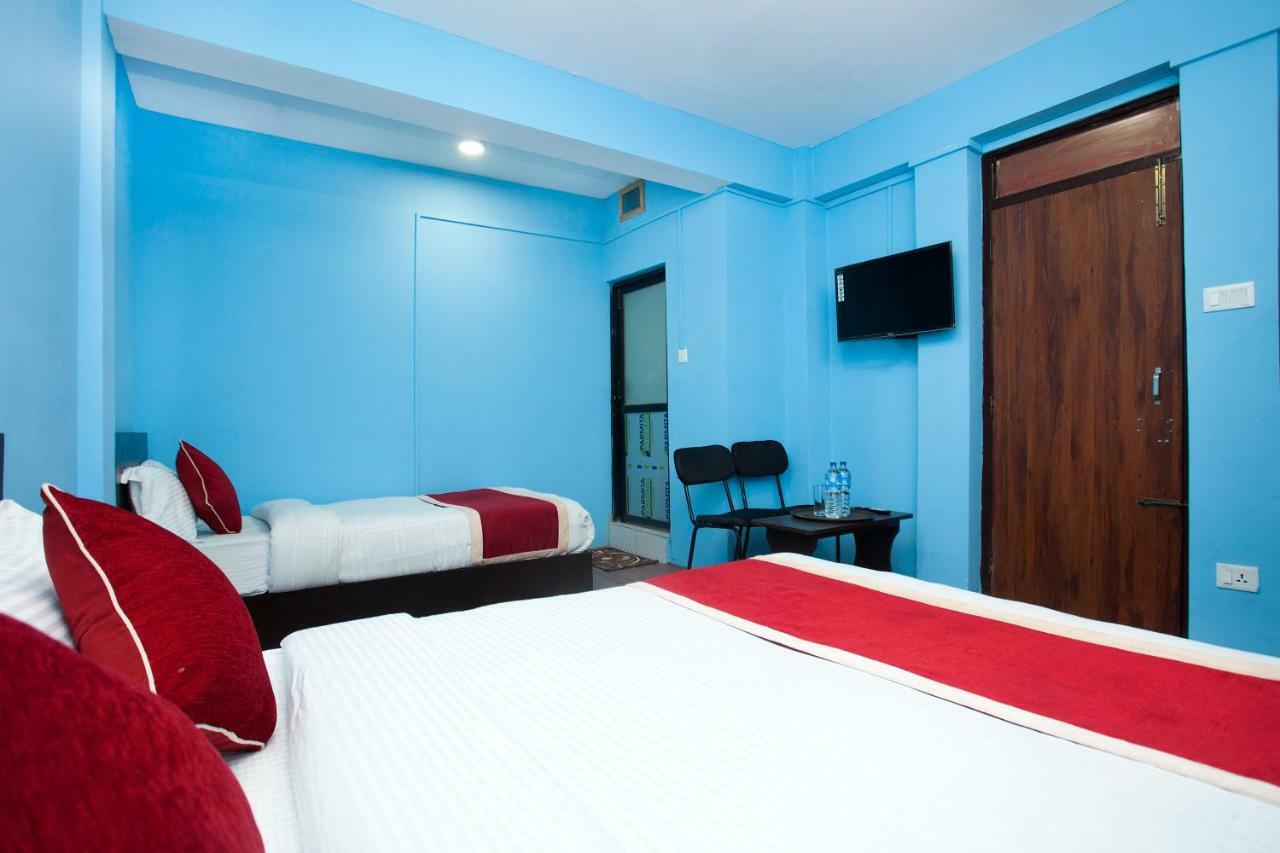 קטמנדו Hotel Crossroads מראה חיצוני תמונה